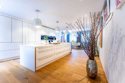 Foto - Haus zum Kaufen in Straubing 950.000,00 € 202 m²