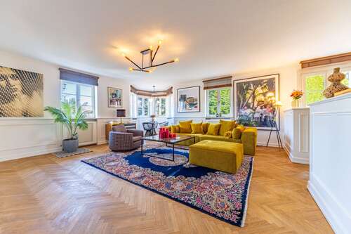 Foto - Haus zum Kaufen in Oberhaching 2.995.000,00 € 385 m²