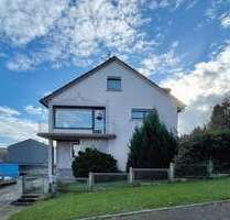 Haus zum Kaufen in Pfinztal 350.000,00 € 174 m²