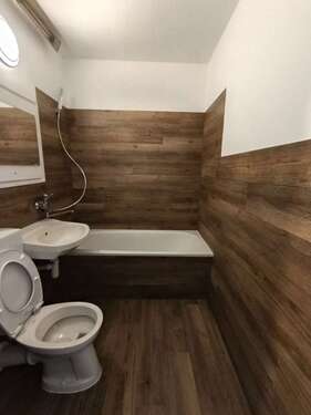 Foto - Wohnung zum Mieten in Halle 342,00 € 56.02 m²