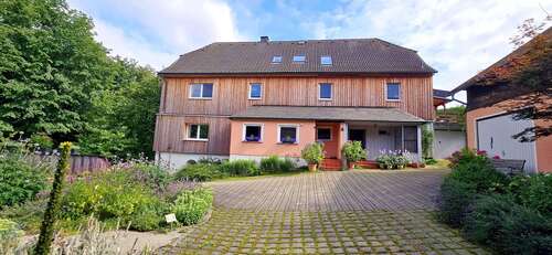 Foto - Haus zum Kaufen in Ludwigsstadt 695.000,00 € 358 m²