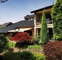 Haus zum Kaufen in Bergisch Gladbach 1.790.000,00 € 300 m²