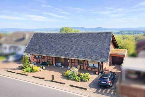 Foto - Haus zum Kaufen in Gründau 550.000,00 € 226.04 m²