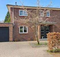 Haus zum Kaufen in Hamburg Volksdorf 1.520.000,00 € 154 m² - Hamburg / Volksdorf