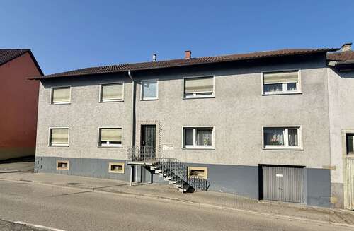 Foto - Haus zum Kaufen in Oberderdingen 349.000,00 € 290 m²