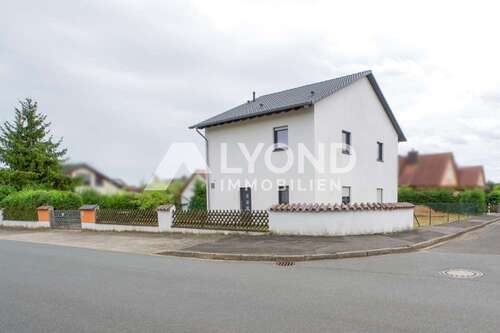 Foto - Haus zum Kaufen in Uehlfeld 449.900,00 € 144 m²