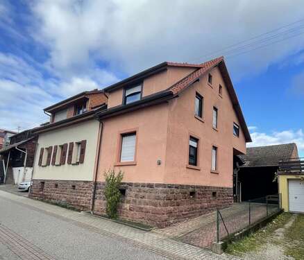 Foto - Haus zum Kaufen in Karlsbad 269.999,00 € 107.7 m²