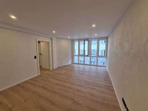 Foto - Wohnung zum Mieten in Esslingen 890,00 € 55 m²