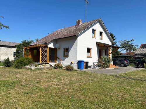 Foto - Haus zum Kaufen in Osterhofen 249.000,00 € 100.36 m²