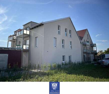 Foto - Wohnung zum Mieten in Arnsdorf 672,00 € 52.12 m²