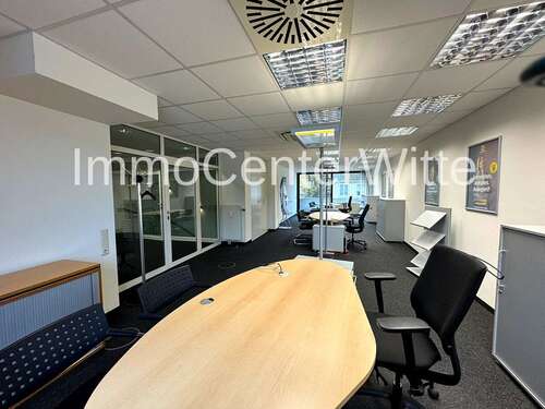 Foto - Büro in Pinneberg 5.399,55 € 359.57 m²