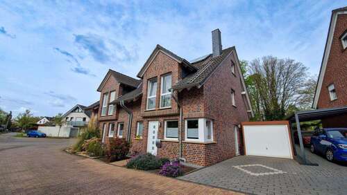 Foto - Haus zum Kaufen in Oberhausen 549.000,00 € 140 m²