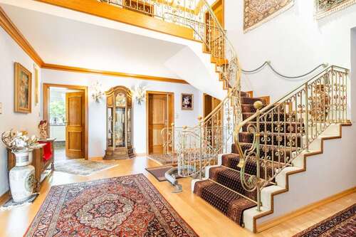 Foto - Haus zum Kaufen in Deggendorf 1.000.000,00 € 380 m²