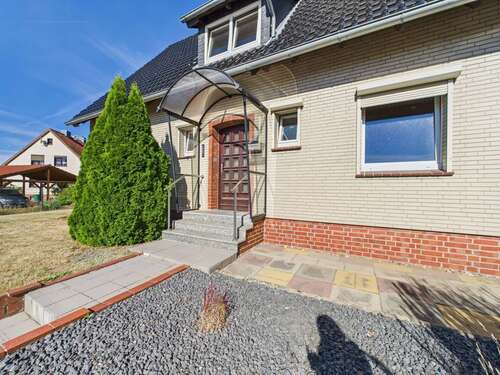 Foto - Haus zum Kaufen in Wolfsburg Heiligendorf 199.000,00 € 150 m²