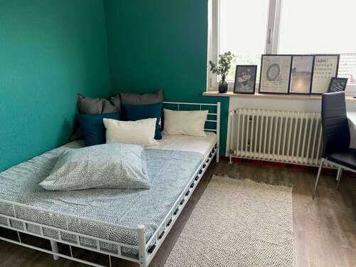 Foto - WG-Zimmer in Stuttgart 590,00 € 12 m²