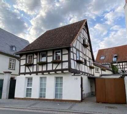 Foto - Wohnung zum Mieten in Hochheim 1.700,00 € 160 m²