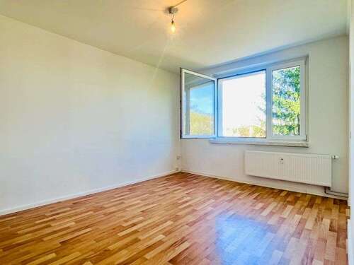 Foto - Wohnung zum Mieten in Freital 179,61 € 25.12 m²