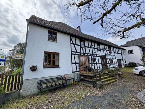 Foto - Haus zum Kaufen in Niederwambach 225.000,00 € 202 m²