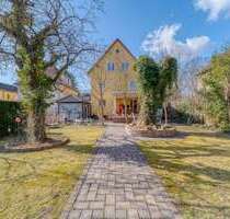 Haus zum Kaufen in Berlin 1.200.000,00 € 279 m²