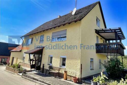 Foto - Haus zum Kaufen in Burk 199.000,00 € 219 m²