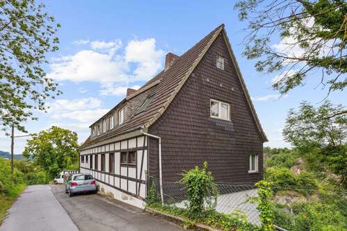 Foto - Haus zum Kaufen in Warstein 263.000,00 € 287 m²