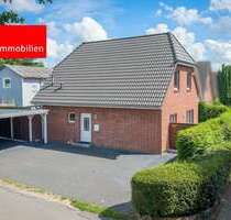Haus zum Kaufen in Bredenbek 540.000,00 € 118.69 m²