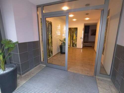 Foto - Wohnung zum Mieten in Düsseldorf 2.200,00 € 217 m²