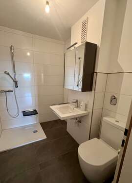 Foto - Wohnung zum Mieten in Neustadt 700,00 € 67 m²