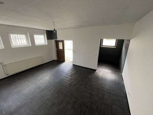 Foto - Halle in Duisburg 400,00 € 50 m²