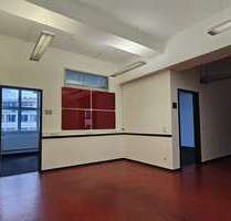 Büro in Berlin 4.368,00 € 273 m²