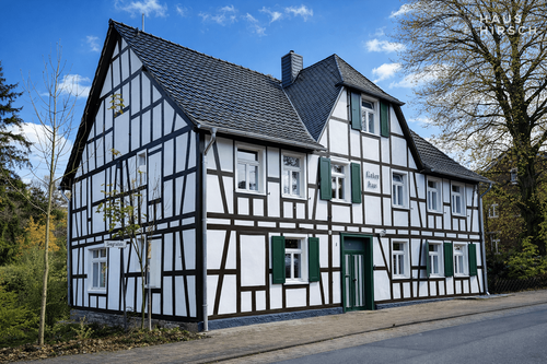 Foto - Haus zum Kaufen in Windeck 790.000,00 € 240 m²