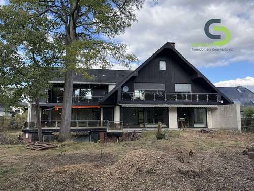 Foto - Haus zum Kaufen in Quickborn 695.000,00 € 300 m²