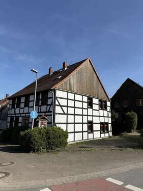 Foto - Haus zum Kaufen in Bad Münder am Deister 195.000,00 € 300 m²