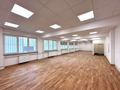 Foto - Büro in Frankfurt am Main Bahnhofsviertel 3.499,00 € 242 m²