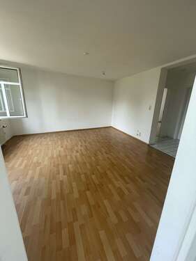 Foto - Wohnung zum Mieten in Zwenkau 413,50 € 50 m²