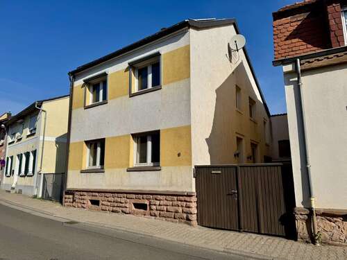 Foto - Haus zum Kaufen in Eisenberg 269.000,00 € 93.8 m²