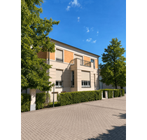 Büro in Hanau 650,00 € 61 m² - 650,00&nbsp;EUR Kaltmiete, ca.&nbsp; 61,00&nbsp;m&sup2; in Hanau (PLZ: 63456)