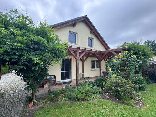 Foto - Haus zum Kaufen in Ottendorf-Okrilla 480.000,00 € 105 m²