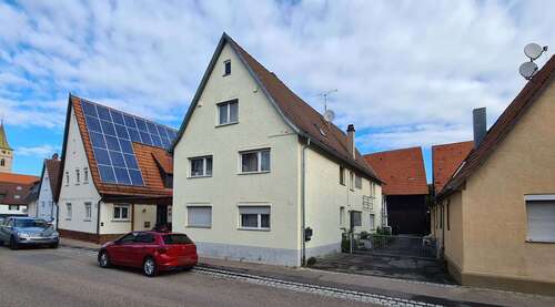 Foto - Haus zum Kaufen in Leonberg 498.000,00 € 218 m²