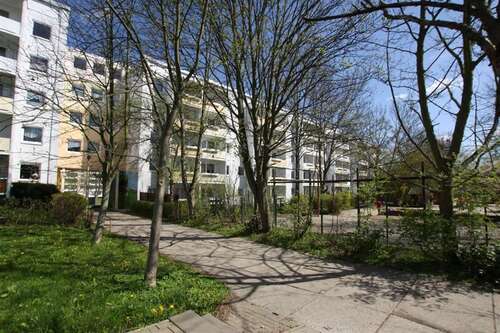 Foto - Wohnung zum Mieten in Gera 316,37 € 54.08 m²