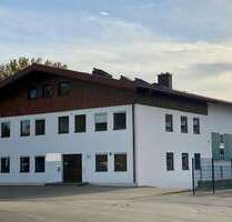 Büro in Chieming 1.870,00 € 220 m²