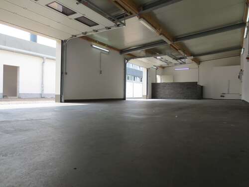 Foto - Halle in Bergisch Gladbach 1.200,00 € 103.25 m²