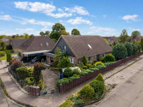 Foto - Haus zum Kaufen in Großefehn 299.000,00 € 248.38 m²