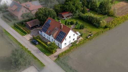 Foto - Haus zum Kaufen in Geseke 689.000,00 € 274 m²