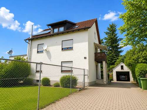 Foto - Wohnung zum Kaufen in Maxhütte-Haidhof 199.000,00 € 113 m²