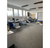 Halle in Leonberg 1.700,00 € 330 m²