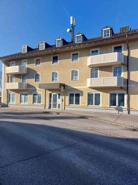 Foto - Wohnung zum Kaufen in Großkarolinenfeld 214.000,00 € 58 m²