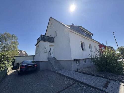 Foto - Haus zum Kaufen in Harsum-Klein Förste 469.000,00 € 130 m²