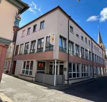 Haus zum Kaufen in Karlstadt 750.000,00 € 190 m²
