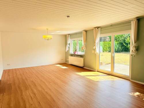 Foto - Haus zum Mieten in Ebsdorfergrund 1.200,00 € 120 m²